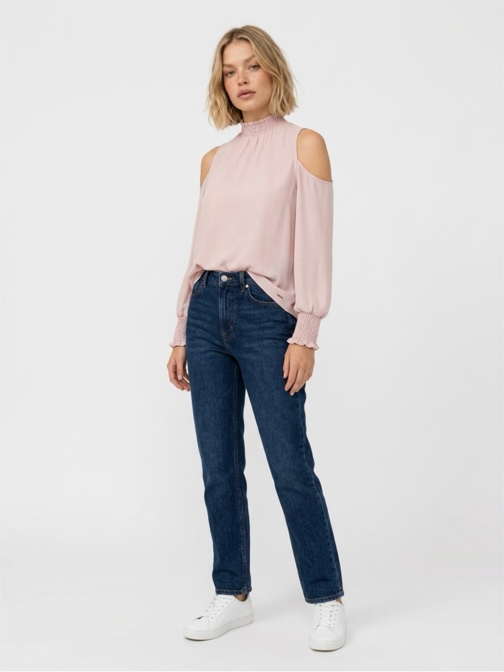 Ivanka Trump size M pink off the shoulder, beautiful top, with pink buttons